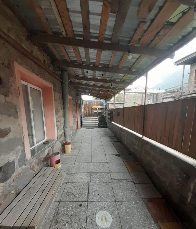 Lost Inn Kazbegi Hostel Exterior photo