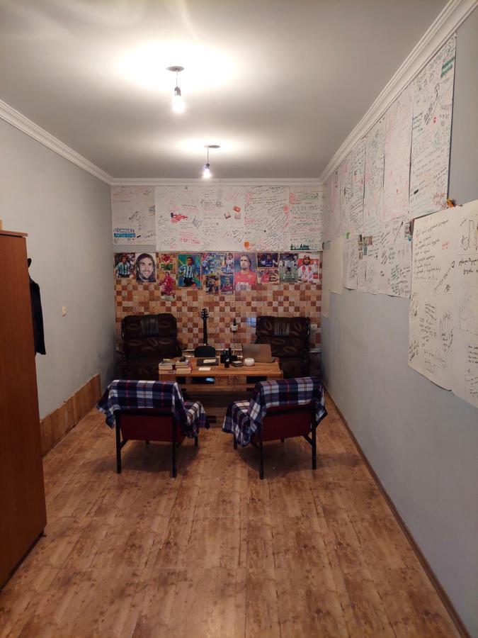 Lost Inn Kazbegi Hostel Exterior photo